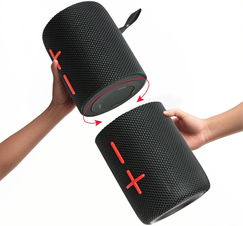 Two-in-one splittable Bluetooth speaker with stereo sound